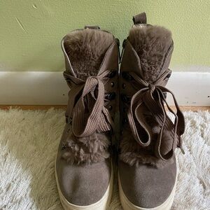 J Slides Women's Brown Fur-Lined Boots